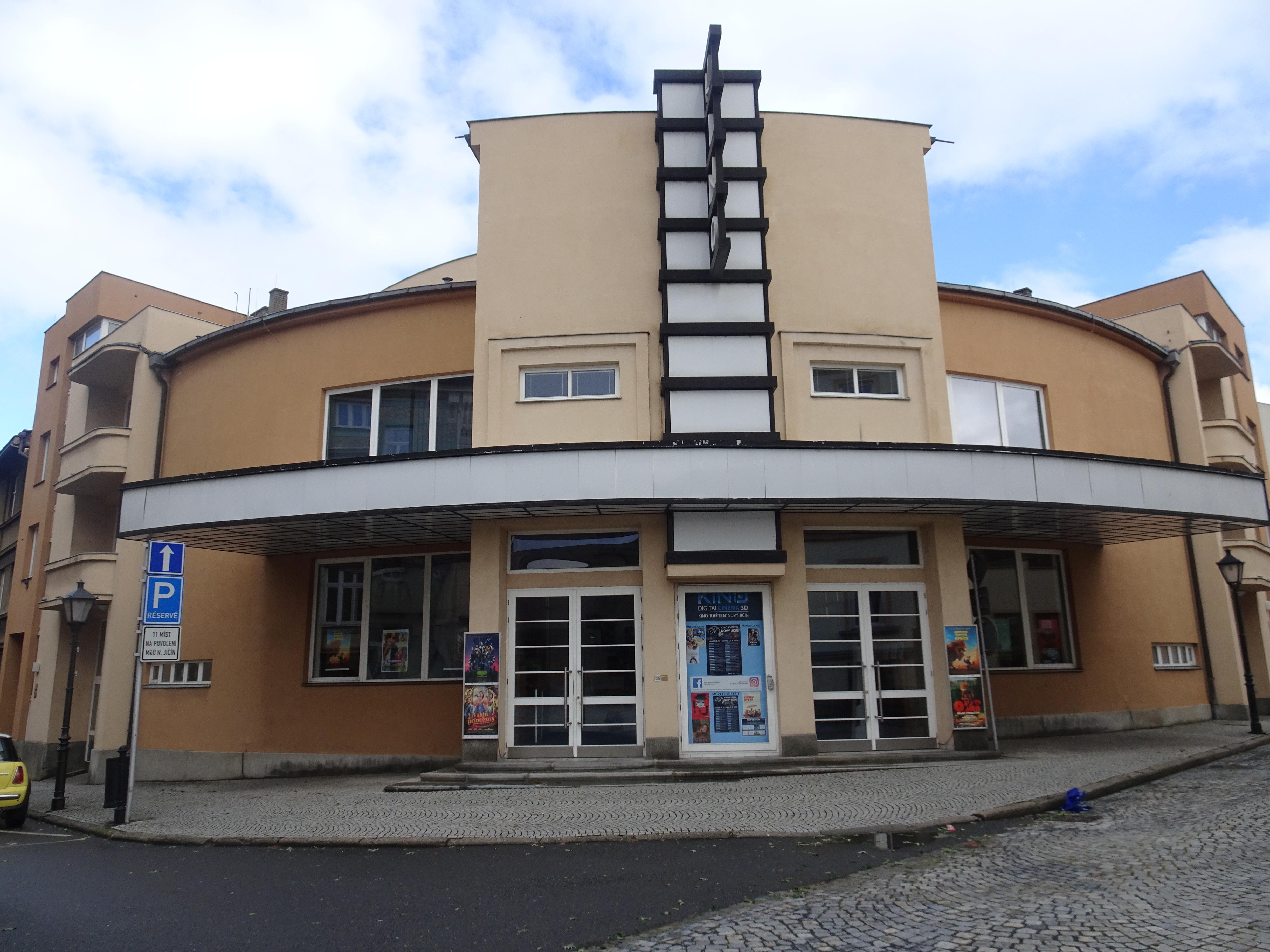 Kino Květen
